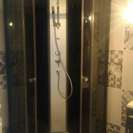 T2 Tout Confort Avec Terrasse Apartament