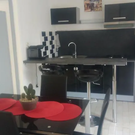 T2 Tout Confort Avec Terrasse